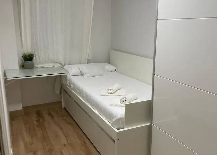 Amplio Apartamento, Playa, Tren * Μάλαγα